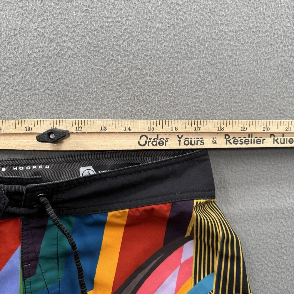 Volcom Board Shorts Mens 34 Multicolor Thomas Hooper Swim Trunks Quick Dry Surf